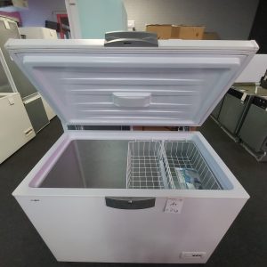 09817 Beko HSA32520 vrieskist